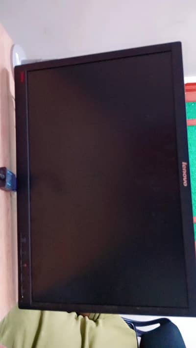 Lenovo original LED Monitor + wireless keyboard and mouse. (Not Stand)