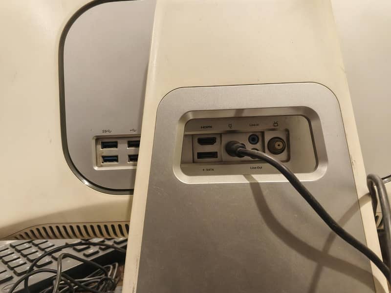 All in one(LG) Computer 1