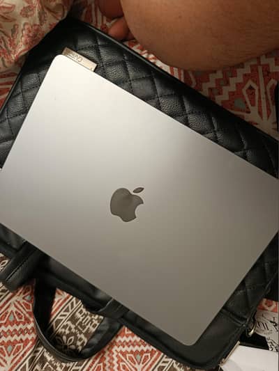 Apple MacBook Air M2