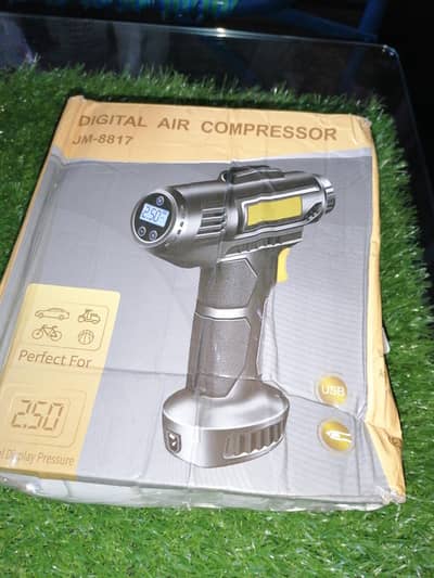 Tyre inflator Rechargeable Pump