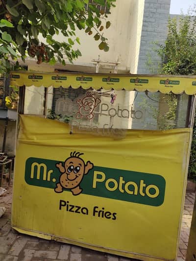 Shawarma and burger counter 03116042788