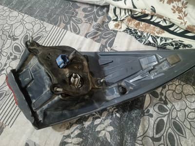 Corolla 2018 left side mirror damage but glass motor ok