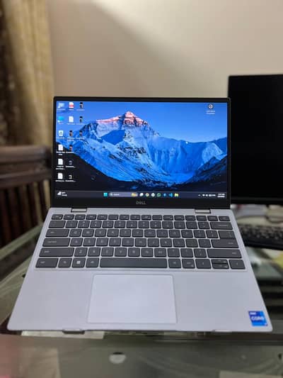 Dell Latitiude 3320 Core i7 11th Generation 8GB-DDR4, Intel Iris Xe