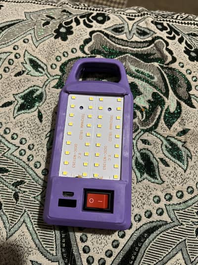 Powerful Charging light   3 hours battery time