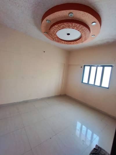 Gulshan-E-Iqbal - Block 13/B 1050 Square Feet Flat Up For Rent
