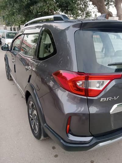 Honda brv