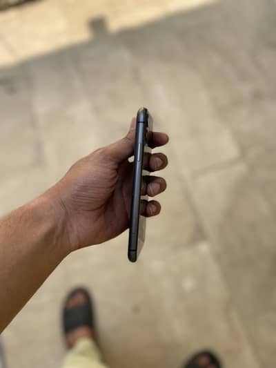 IPHONE 11 64GB Factory Unlock Sim Working