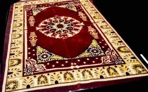 mahroon color center piece