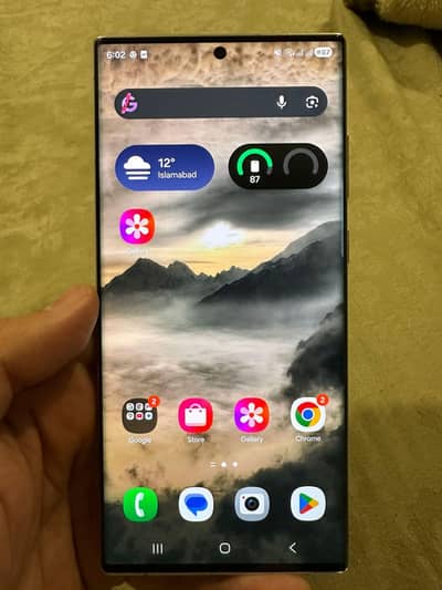 Samsung S22 Ultra 5G - Almost like Brand New