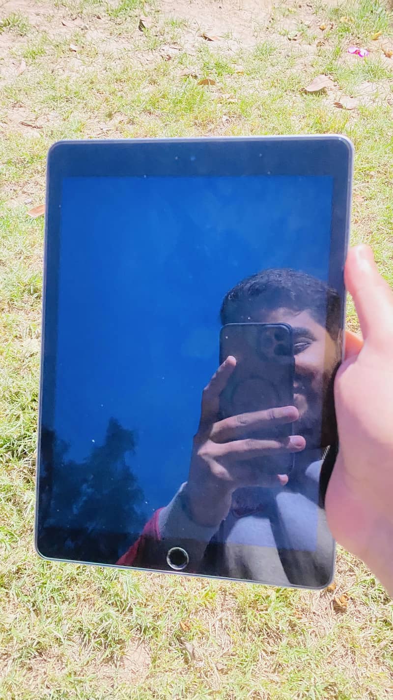 iPad 5th Generation 7