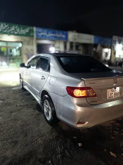 Toyota Corolla 1.6 Altis 2011