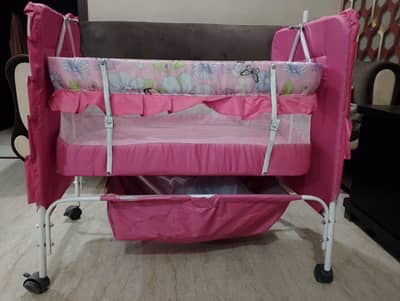 baby cot