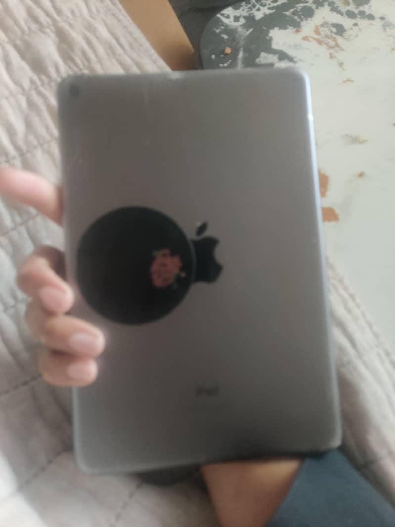 Ipad mini 5 read discription 9
