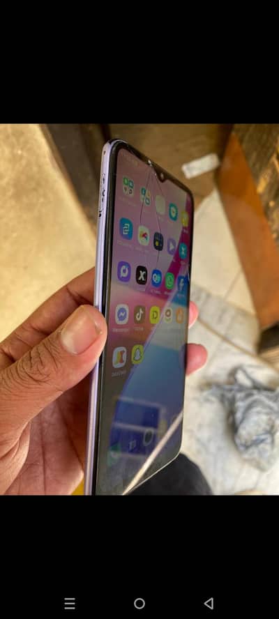 infinix hot 10i (4/128) touch crack 1 sim chalty hy (030/690/96/811/ w