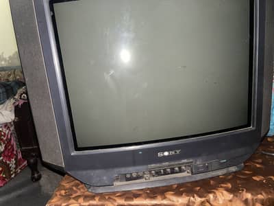 sony 24 inch lush condition TV urgent for sale