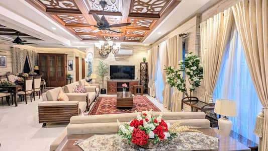 FOR RENT Brand New Luxury Furnished 3-Beds Upper Portion F_7/2