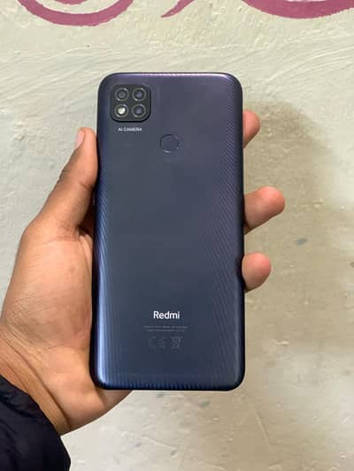 Charge naii hai just box and mobile