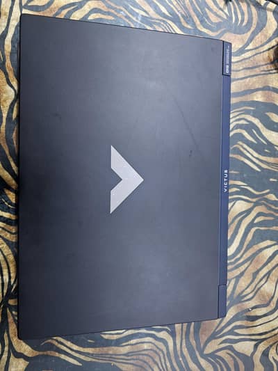 HP Victus 15