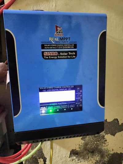 Sinko hybrid Mppt charge controller