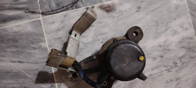 Mitsubishi. co fuelpump for outer use and inside tank in used condition