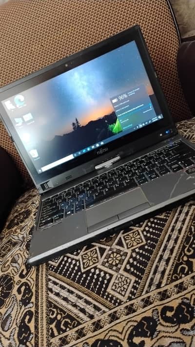 FUjitsu core i7 5th gen