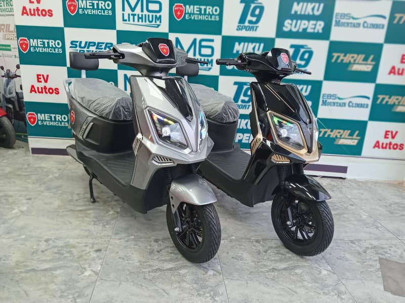 Metro Thrill Pro Lithium Battery Electric Scooty New 2026/Evee/Yadea ...