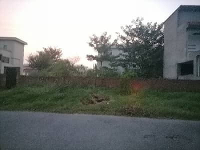 Buy Your Ideal 1 Kanal Residential Plot In A Prime Location Of Lahore