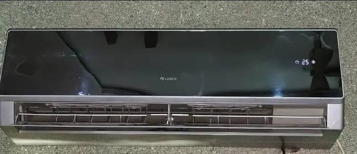 Gree 1.5 ton non inverter just cool Ac no repair total genuine hh