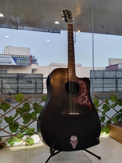 jumbo Guitar urgent sale