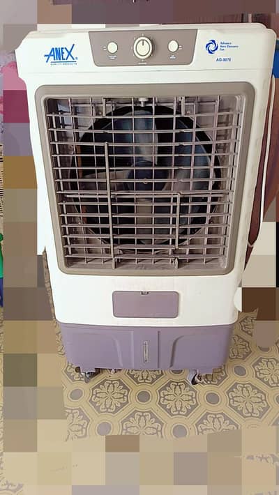 air cooler with box in best condition. .