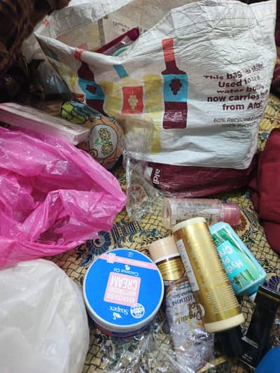 Cosmetic Sale Door 2 Door