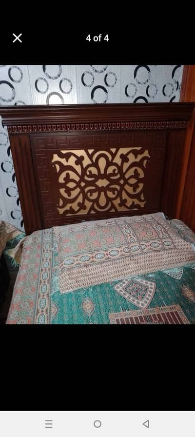 Pair of wooden single bed