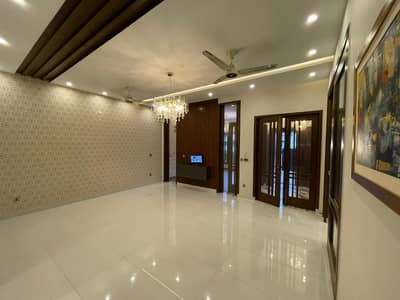10 MARLA NON FURNISHED BRAND NEW LOWER PORTION FOR RENT IN BAHRIA TOWN LAHORE