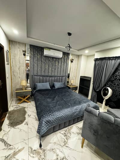 1 BED LUXURY FULLY FURNISHED APARTMENT AVAILABLE FOR RENT IN BAHRIA TOWN LAHORE