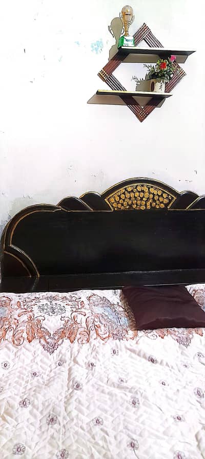 pure wooden bed / good price / bed / king bed / for sale bed