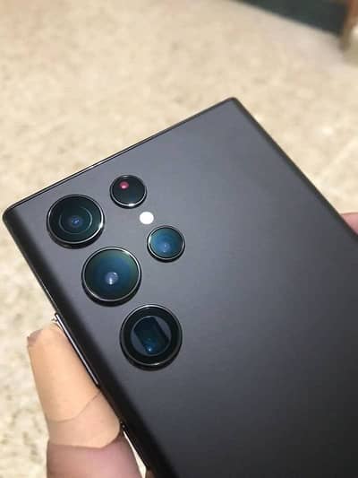 Samsung Galaxy S22 Ultra | 12GB  256GB | Non PTA | Box | Like New