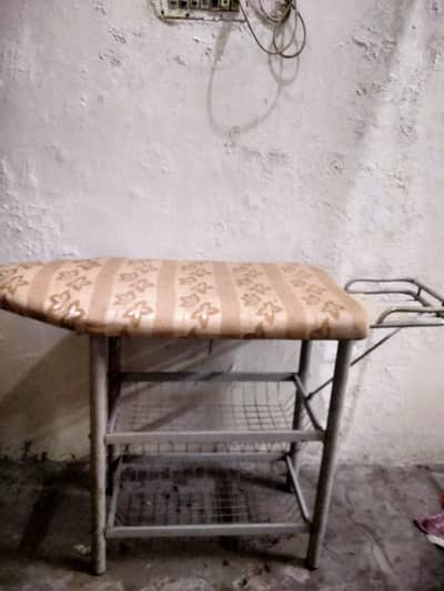 Cloth Iron stand