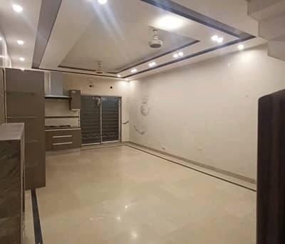A Spacious 10 Marla House In Main Boulevard Gulberg