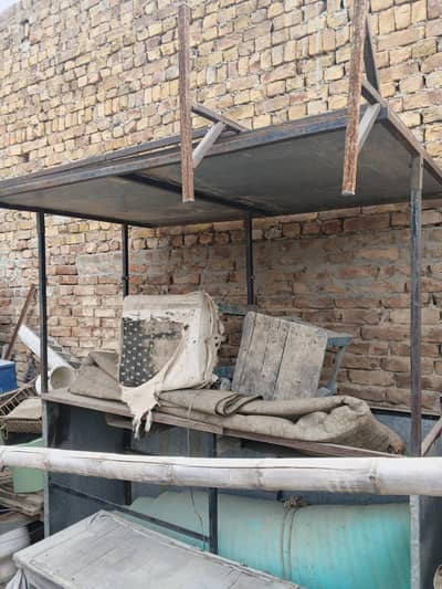 Burger shawarma Kisi bi cheze k lye use kera counter