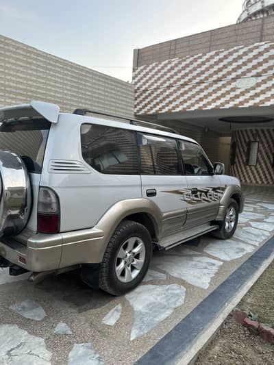 Tz Prado 2000 model