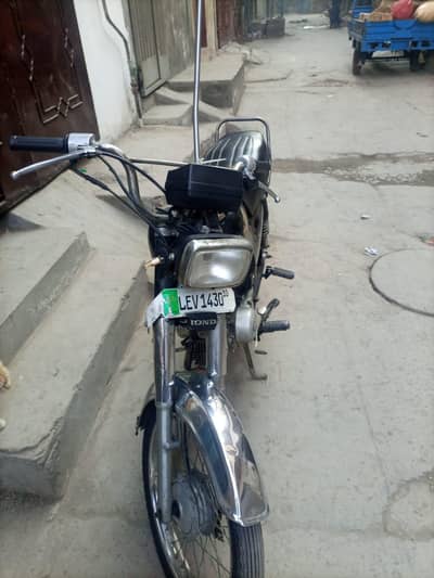 Raod prince 2010 model All Ok Urgent Sall