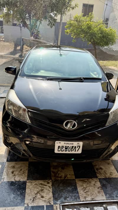 Toyota Vitz 2011 Model Excellent Condition