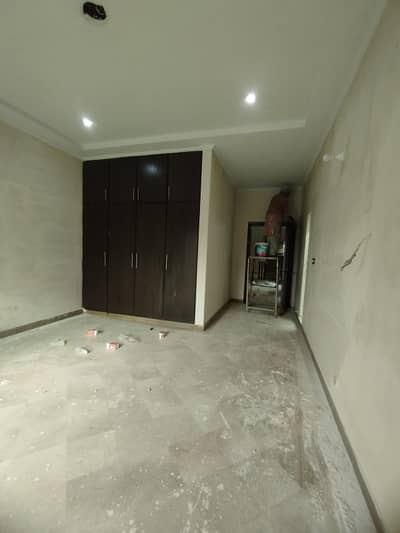 4 Bed Attach Bath Tv Lounge Double Kitchen Drawing Room Vip Location Near To Khalid Masjid For Rent Family Silent Office Company