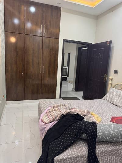 2 Bed Attach Bath Room Tv Lounge Kitchen Lower Portion Beautiful Location