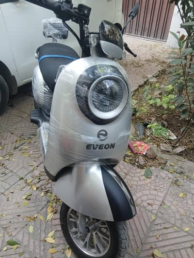 eveon electric scooty