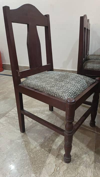 6 chairs dining table  in depalpur