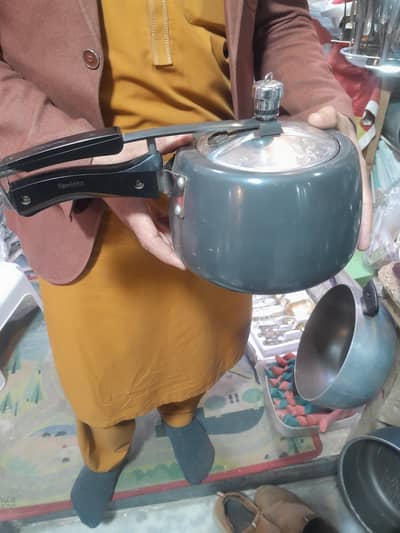 pressure cooker