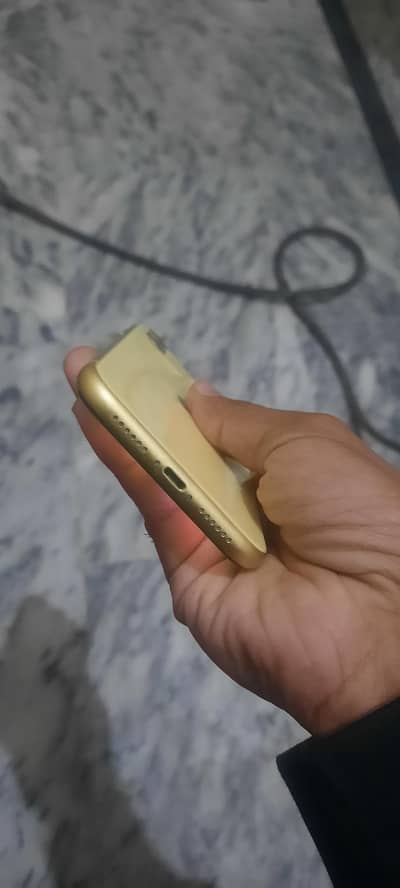 iphone 11 64gb all ok batry heath 78 servixe