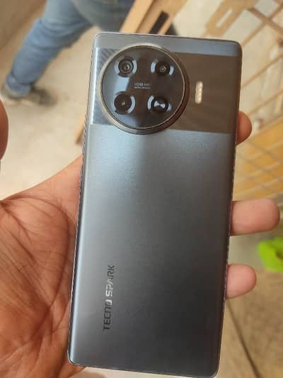 tacno spark 20 pro plus 8+8/ 256