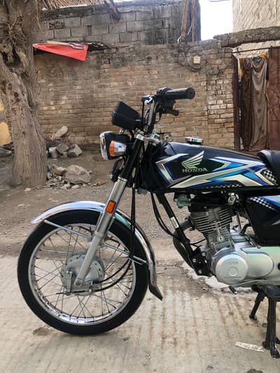 Honda 25 mdl totally genuine bike all documents clear